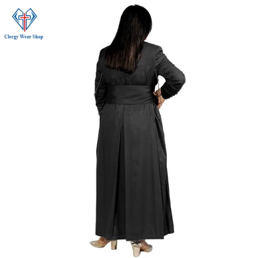 33 buttons black cassock