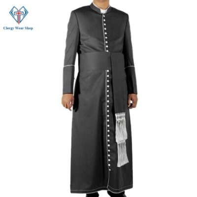 why do clergy wear robes?