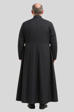 Plus size clergy robw