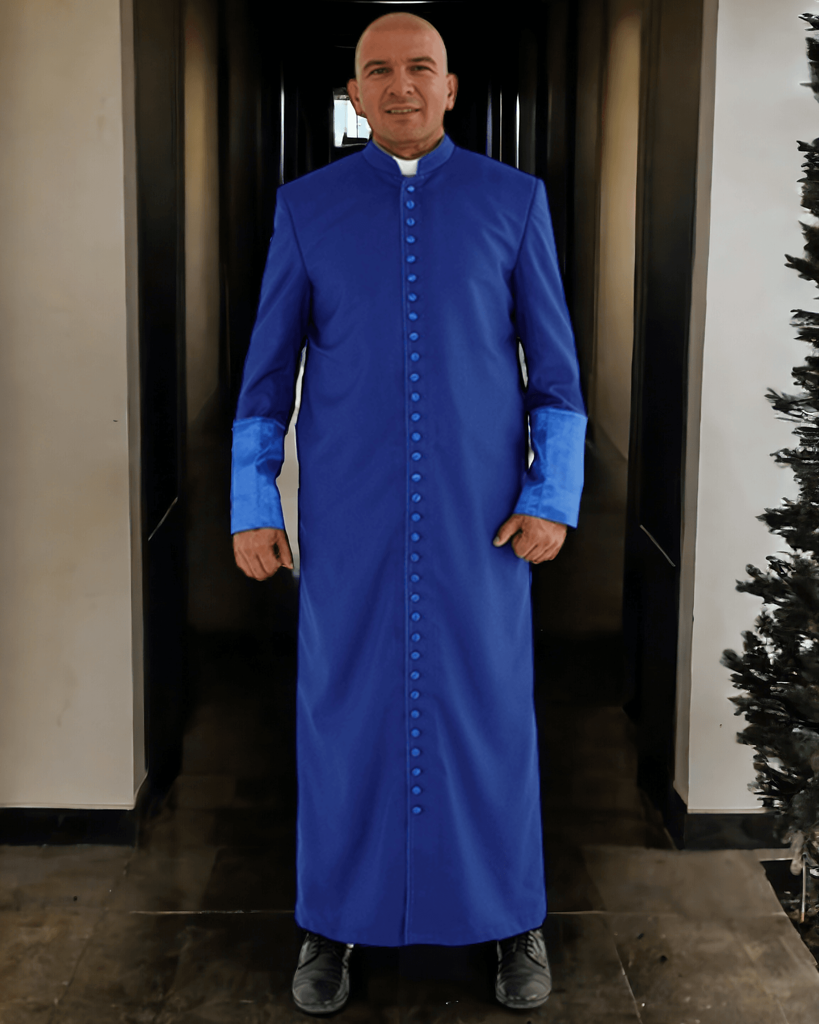 Cassock Rome Who Wears the Roman Cassock - Clergy Wear Shop
